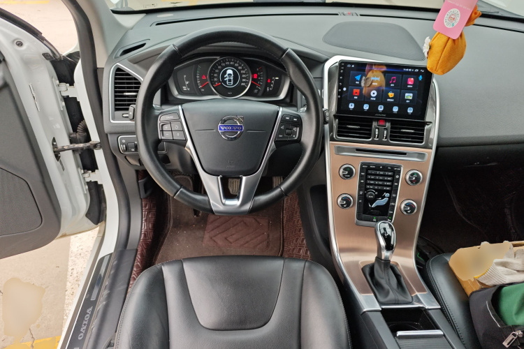 沃尔沃XC60 2017款 T5 智进升级版中控内饰13