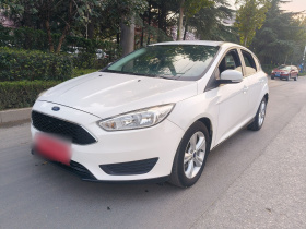 福特 福克斯 2018款 两厢经典 1.6L 自动舒适型智行版