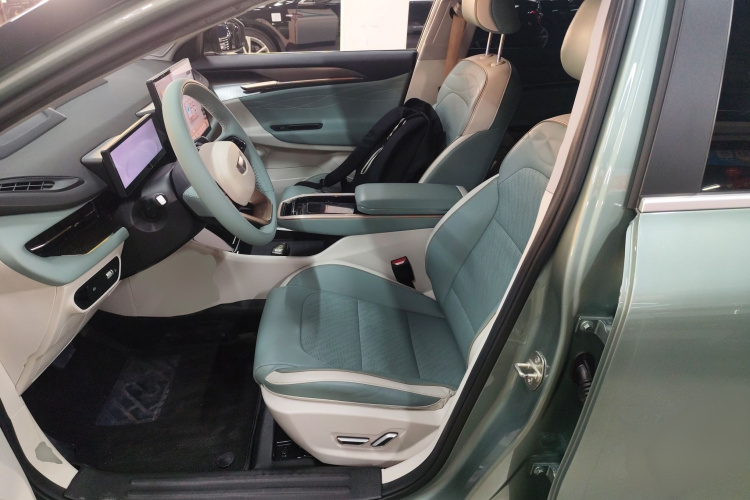 吉利几何G6 2022款 620 新趣型局部细节19