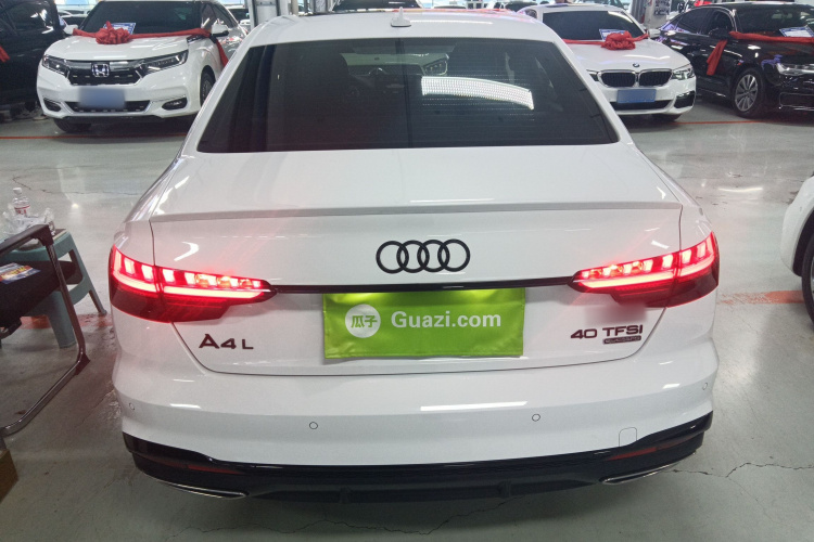 奥迪A4L 2023款 40 TFSI quattro 豪华动感型车身外观6