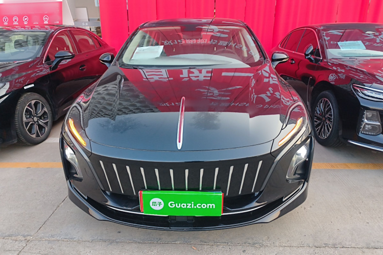 红旗E-QM5 2023款 改款 基础出行版车身外观2