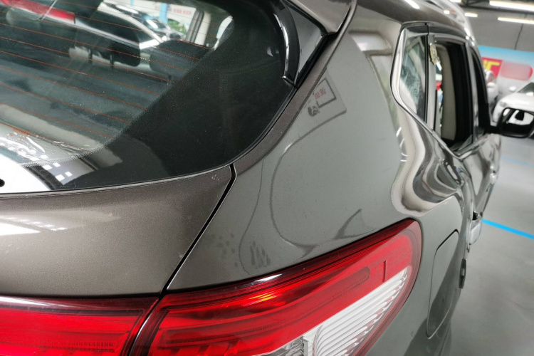 日产 逍客 2016款 2.0L CVT精英版车身外观7