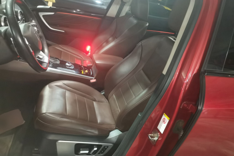 魏牌 VV7 2017款 2.0T 旗舰型局部细节19