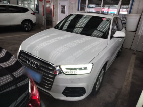奥迪Q3 2018款 30周年年型 35 TFSI 时尚型