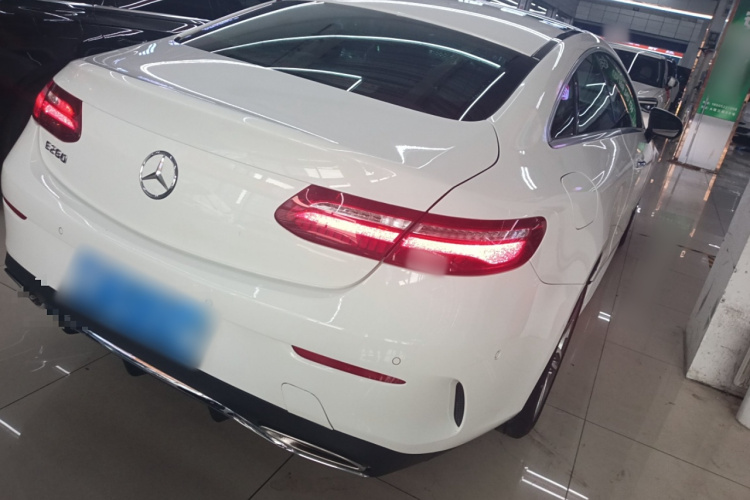 奔驰E级(进口) 2020款 E 260 轿跑车车身外观7