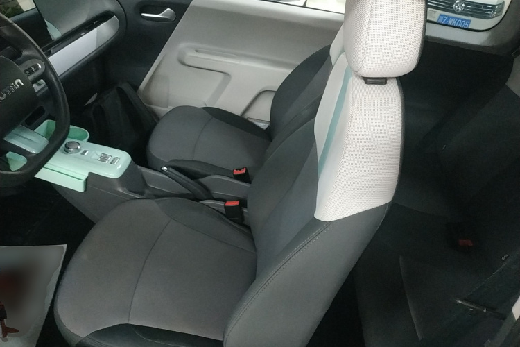 长安启源 长安Lumin 2023款 205km 香沁款局部细节19