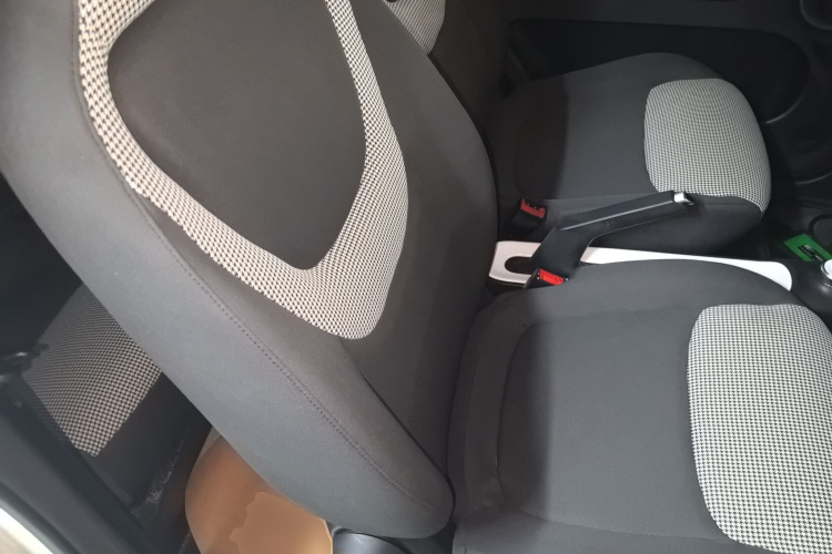 五菱汽车 宏光MINIEV 2024款 第三代 215km 进阶版局部细节41