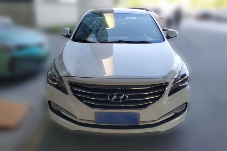 现代 名图 2014款 1.8L 自动尊贵型DLX车身外观2