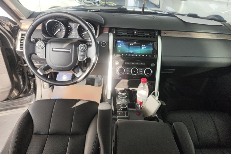 路虎 发现 2017款 3.0 SC V6 HSE中控内饰7002