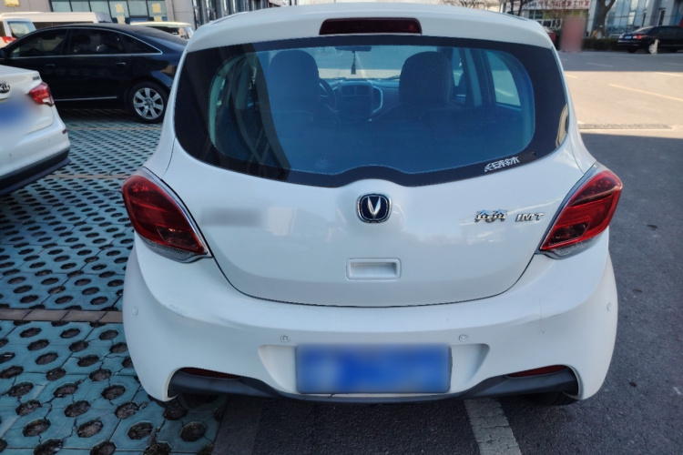 长安 奔奔 2015款 1.4L IMT豪华型 国V车身外观6004