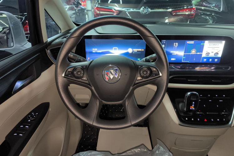 别克GL8 2023款 ES陆尊 舒适型中控内饰13