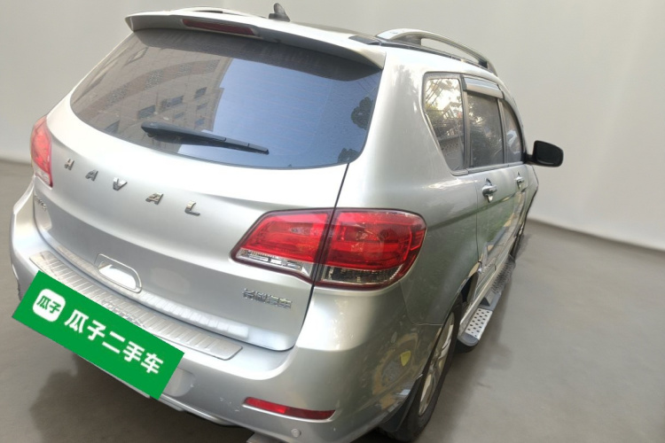 哈弗H6 2013款 升级版 2.4L 自动两驱尊贵型车身外观7