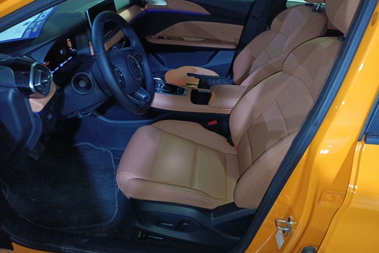 名爵 MG5 2026款 300DVVT 全球旗舰MAX版中控内饰19