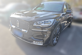 林肯 飞行家 2021款 3.0T V6 四驱行政版