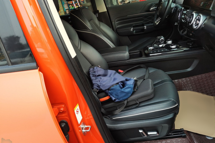 坦克300 2023款 越野版 2.0T 征服者局部细节41