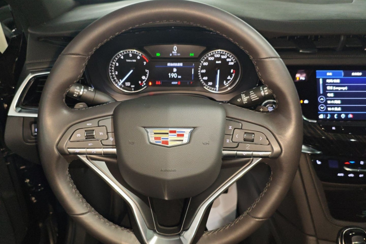 凯迪拉克XT6 2021款 2.0T 六座两驱豪华型中控内饰13