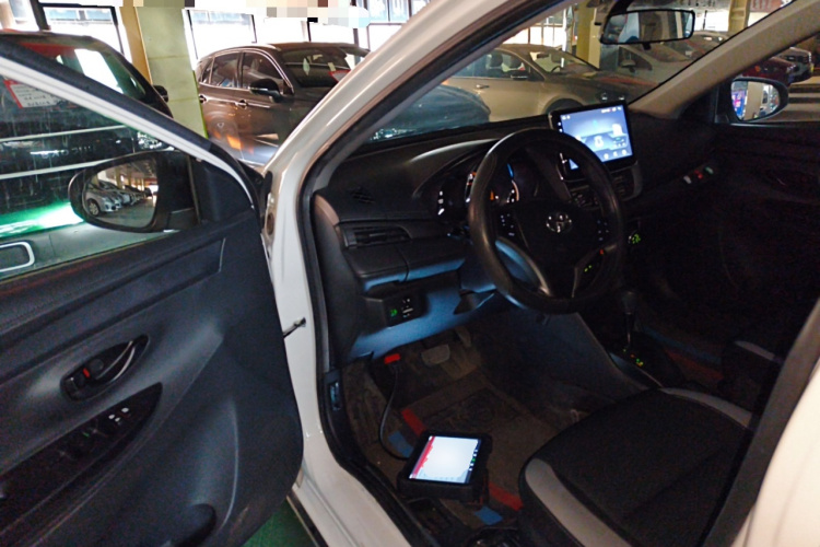 丰田 YARiS L 致炫 2021款 致炫X 1.5L CVT领先版中控内饰7003