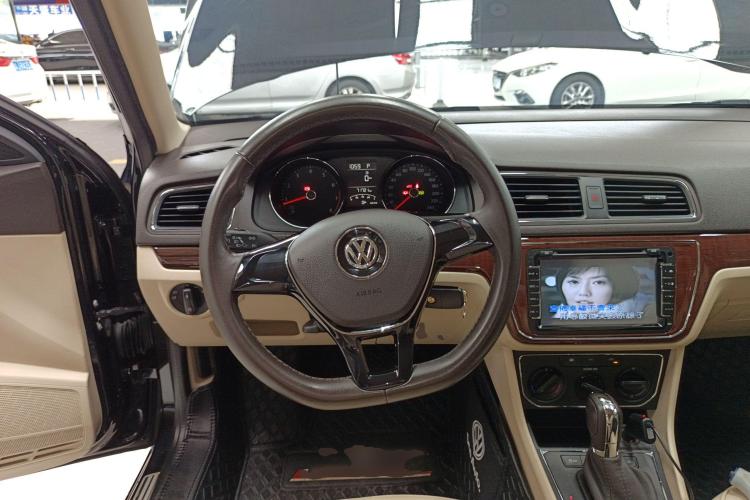 大众 朗逸 2015款 1.6L 自动舒适版中控内饰13