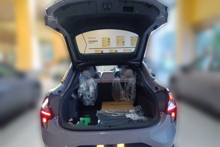 小鹏MONA M03 2025款 620 超长续航 Plus中控内饰23