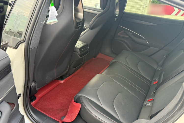 小米汽车 小米SU7 2024款 后驱超长续航高阶智驾Pro版中控内饰7002