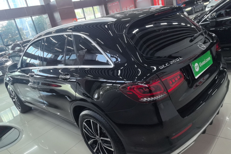 奔驰GLC 2022款 改款二 GLC 260 L 4MATIC 豪华型车身外观4