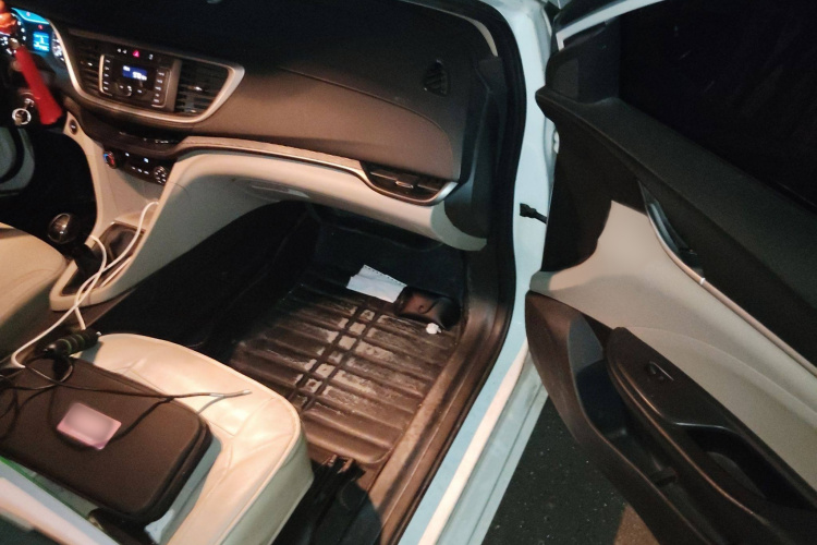 别克 英朗 2015款 15N 手动进取型局部细节9005