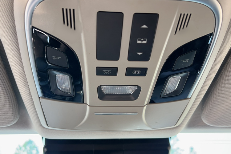 魏牌 VV5 2017款 2.0T 旗舰型中控内饰7010