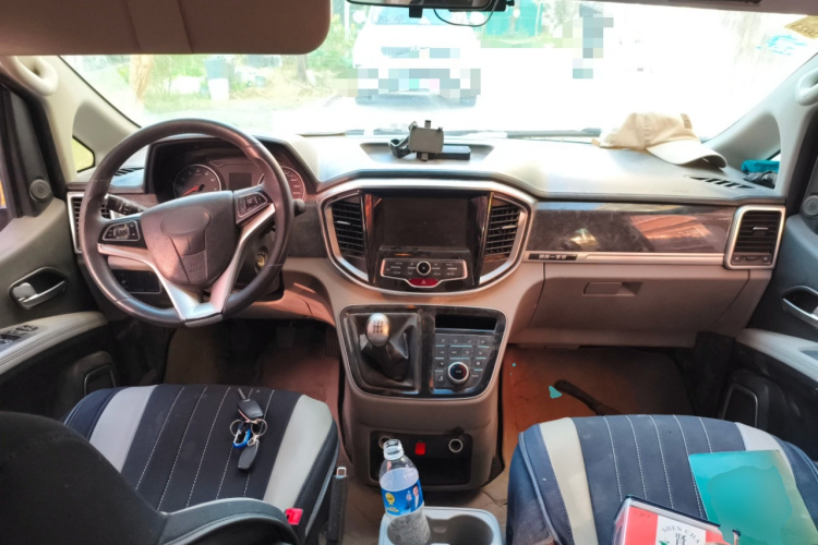 江淮瑞风 瑞风M4 2016款 2.0L 手动豪华型中控内饰12