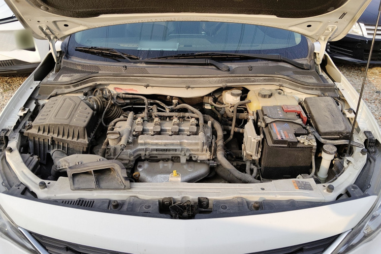 雪佛兰 科沃兹 2016款 1.5L 自动欣悦版机舱底盘24