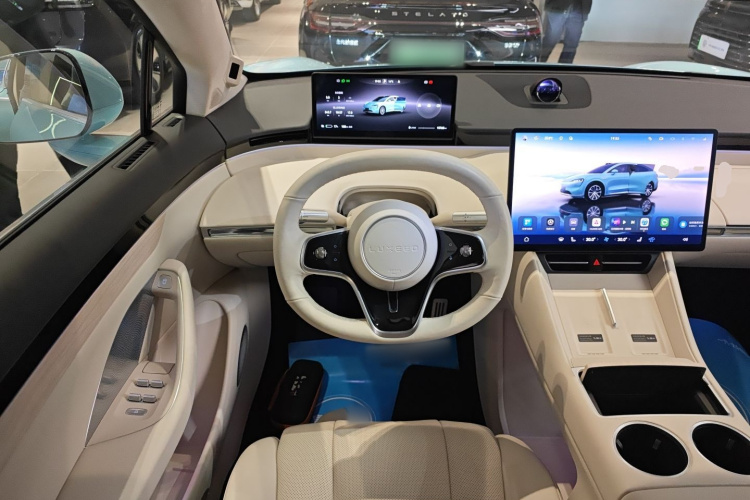 鸿蒙智行 智界R7 2024款 纯电 802km Max中控内饰13