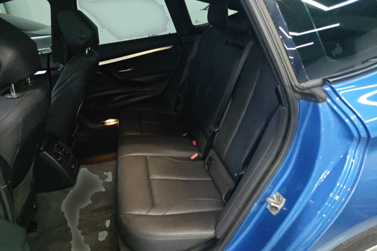 宝马3系GT 2020款 320i M运动套装中控内饰21