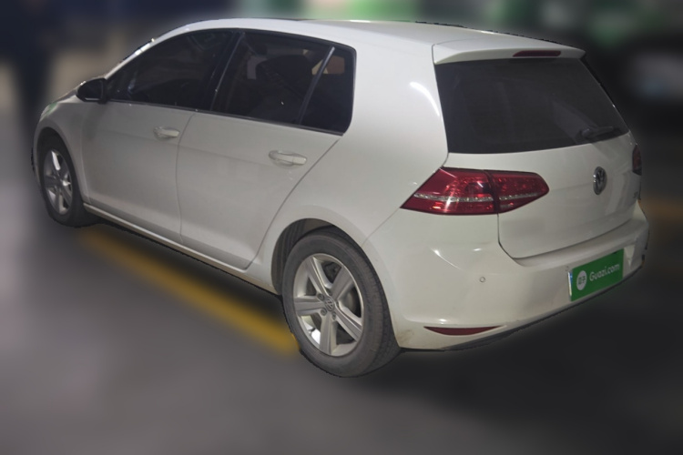 大众 高尔夫 2015款 1.6L 自动舒适型车身外观5