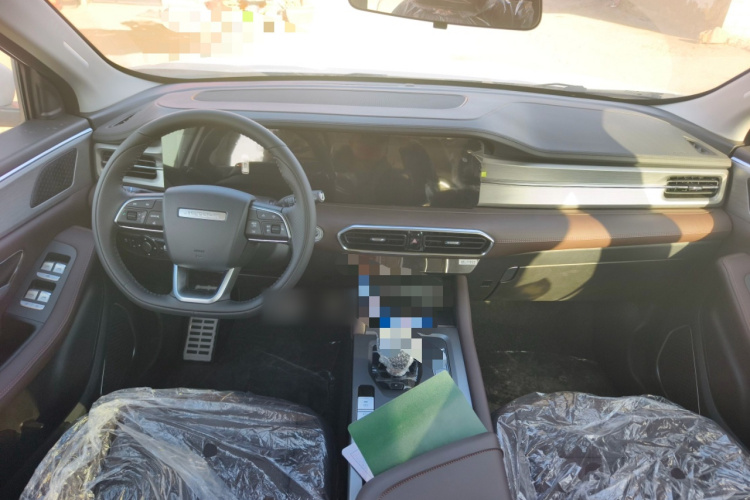 捷途X90 PLUS 2023款 改款 1.6TD DCT别墅 7座中控内饰12