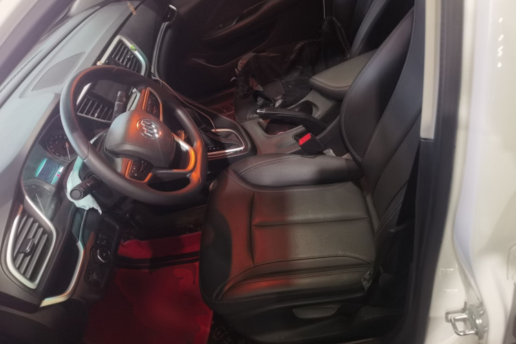 别克 英朗 2021款 典范 1.5L 自动精英型中控内饰19