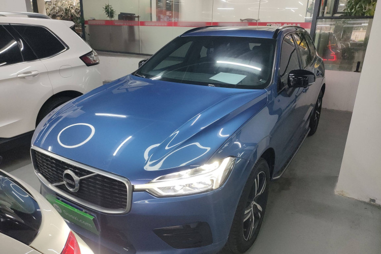 沃尔沃XC60 2020款 T5 四驱智远运动版车身外观2