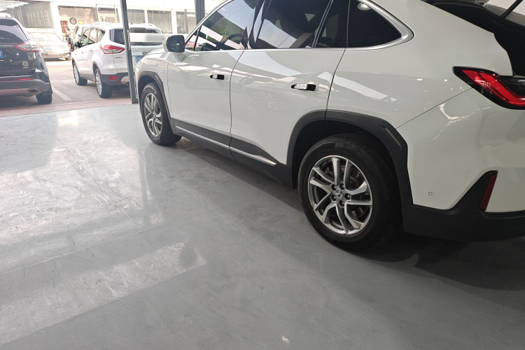 蔚来EC6 2020款 440KM 性能版车身外观4