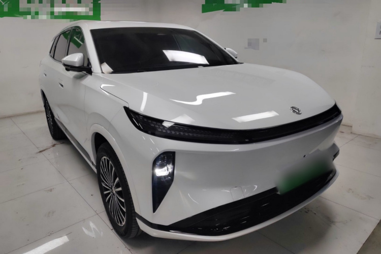 东风风神L8 2025款 185KM理想版车身外观3