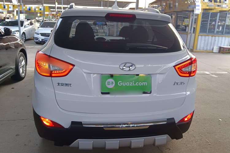 北京现代ix35 2015款 2.0L 自动两驱智能型 国IV车身外观6