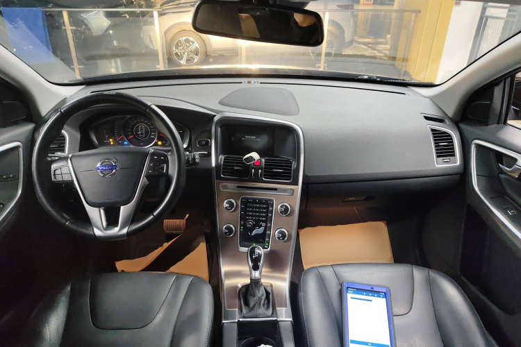 沃尔沃XC60 2017款 T5 智进升级版中控内饰7002