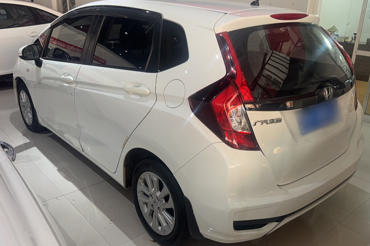 本田 飞度 2018款 1.5L CVT舒适天窗版车身外观6005