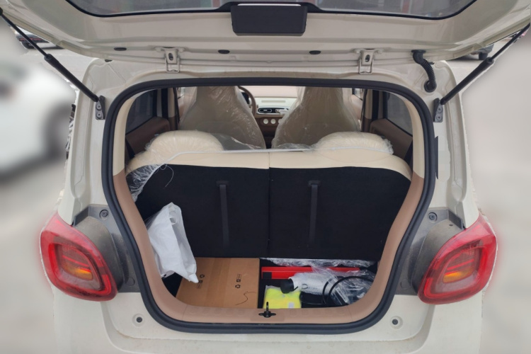 五菱汽车 宏光MINIEV 2025款 四门版 进阶款中控内饰23