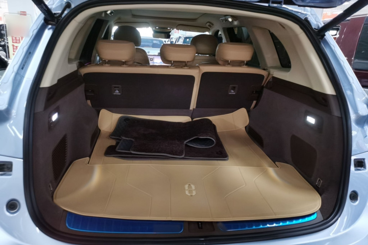 鸿蒙智行 问界M7 2024款 1.5T 后驱Plus版 5座局部细节23