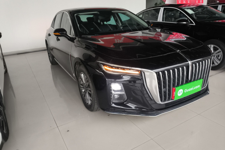 红旗H5 2023款 1.5T DCT智联旗韵版车身外观3