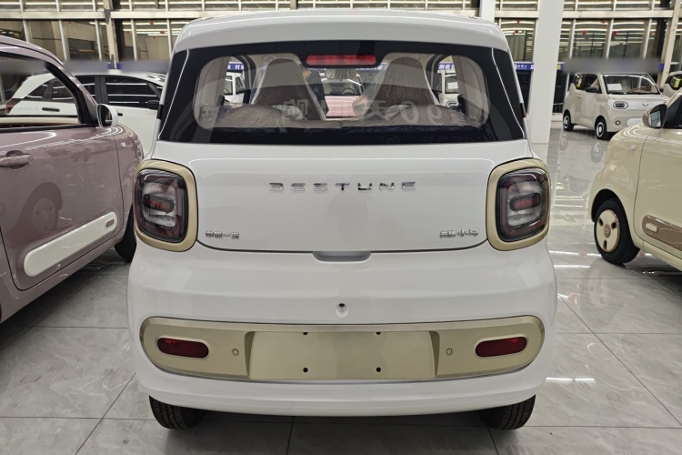 奔腾小马 2026款 222km 炫彩马车身外观6