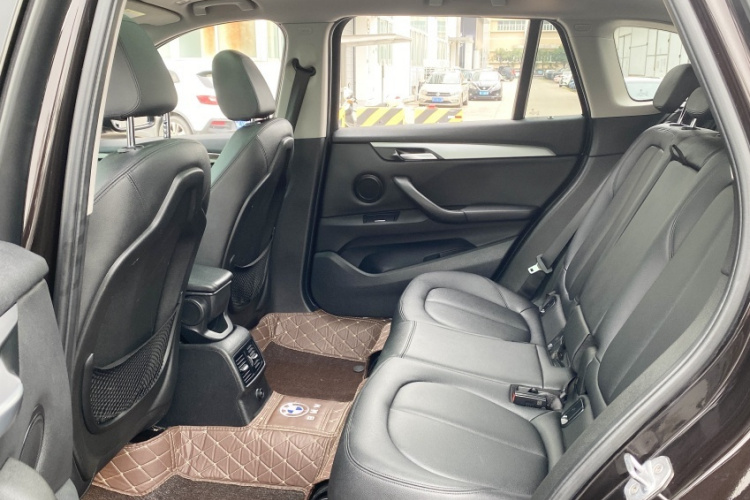 宝马X1 2016款 sDrive18Li 尊享型中控内饰7005