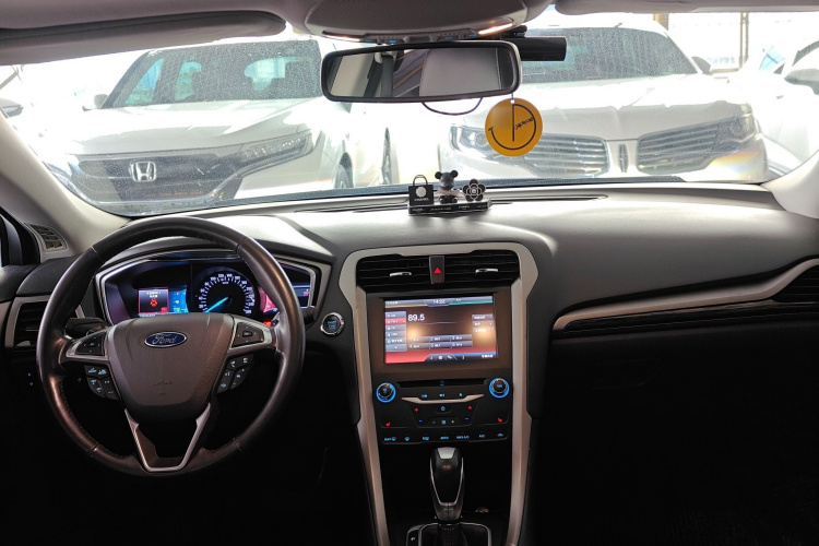 福特 蒙迪欧 2013款 2.0L GTDi200豪华型中控内饰7002