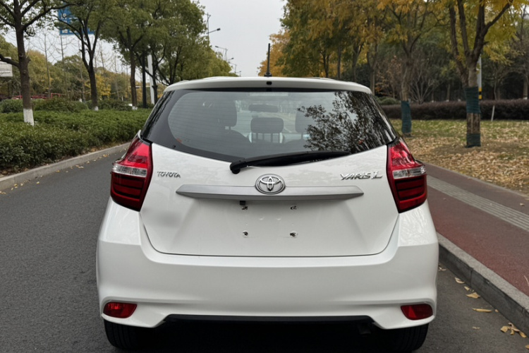 丰田 YARiS L 致炫 2016款 改款 1.5E CVT魅动版车身外观6006