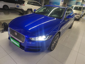 捷豹XEL 2018款 2.0T 250PS 奢华版