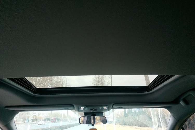 丰田 格瑞维亚 2024款 2.5L混动 豪华版局部细节22