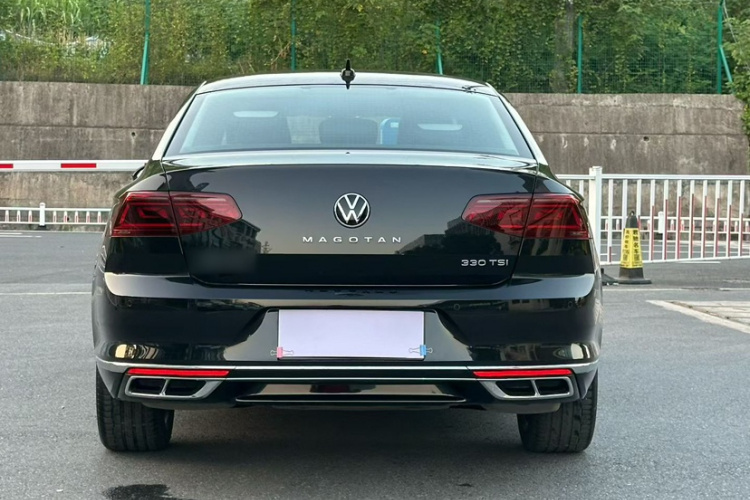 大众 迈腾 2023款 200万辆纪念版 330TSI DSG豪华型车身外观6006